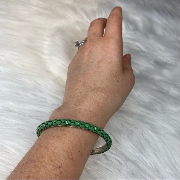 Vintage Green & Silver Metal Woven Design Bangle Bracelet One Size Fits Many - Picture 4 of 8